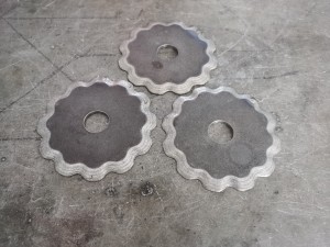 Laser cladding machine for blades