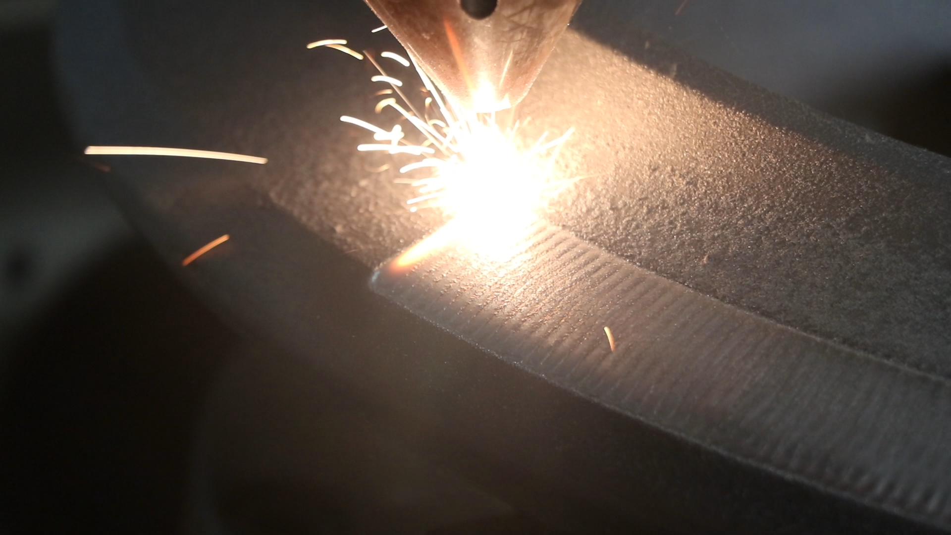 industrial cladding process for corrosion and wear protection