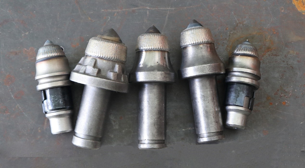 Localized laser cladding reinforcement on cutting pick transition zone